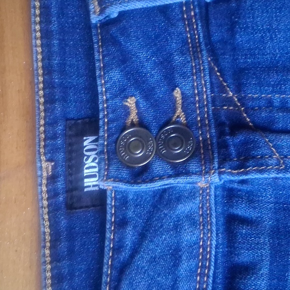 Hudson 25 Mid Thigh Croxley Short Raw Hem - Picture 8 of 11